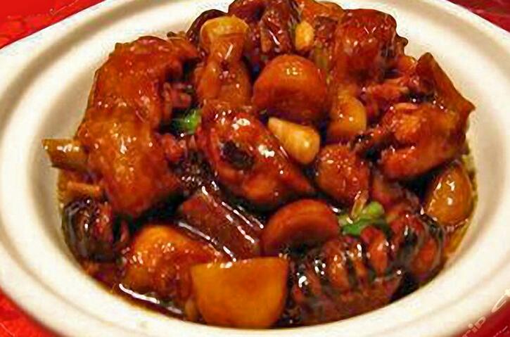 板栗烧黄鳝的做法