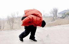 强直性脊柱炎会有怎样的危害 强直性脊柱炎会有怎样的危害