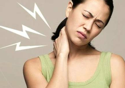 郑州颈椎病治疗哪家医院好?郑州颈椎病治疗医院排名 郑州颈椎病治疗医院.png