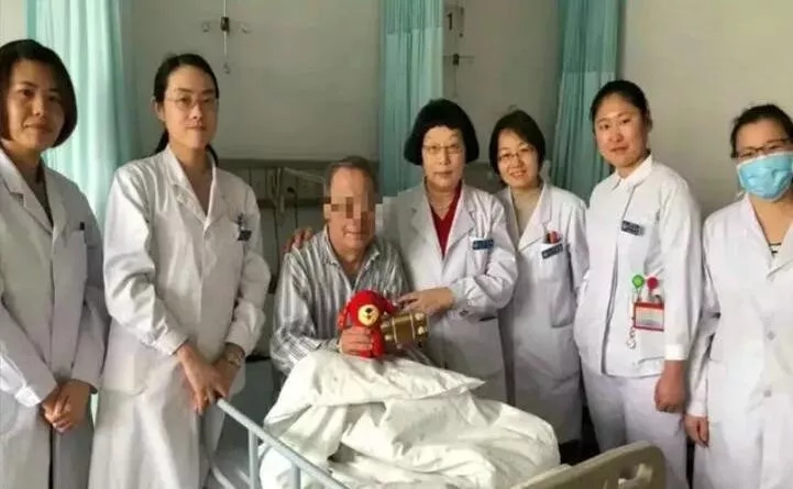 首都医科大学宣武医院风湿免疫科主任 李小霞主任医师/教授/博士(硕士)生导师 首都医科大学宣武医院风湿免疫科主任 李小霞主任医师/教授/博士(硕士)生导师