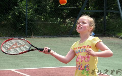 女生打网球的好处有哪些