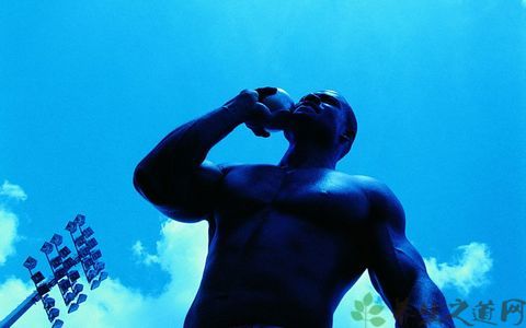 扔铅球胳膊痛怎么办